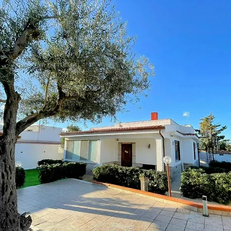 Casa Vacanze Ciachea Home - Villa Accogliente Con Bbq, Giardino E Parcheggio , A Due Passi Da Palermo & Aereoporto Carini Exterior photo